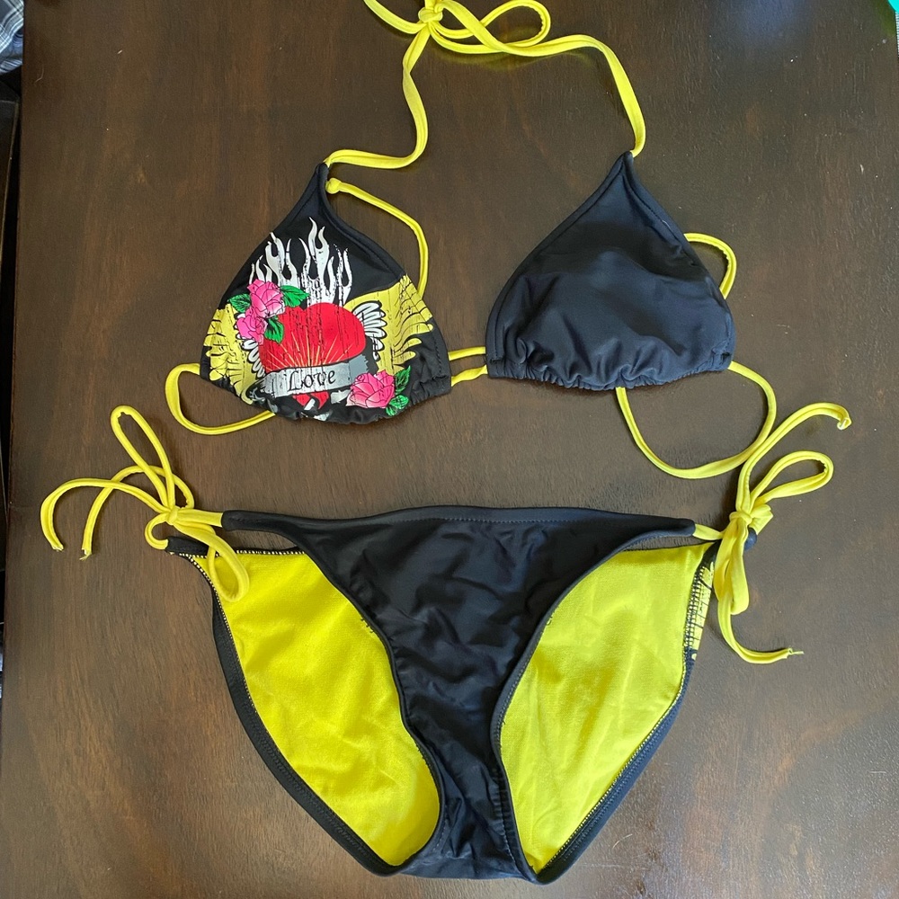 Black and yellow Bikini